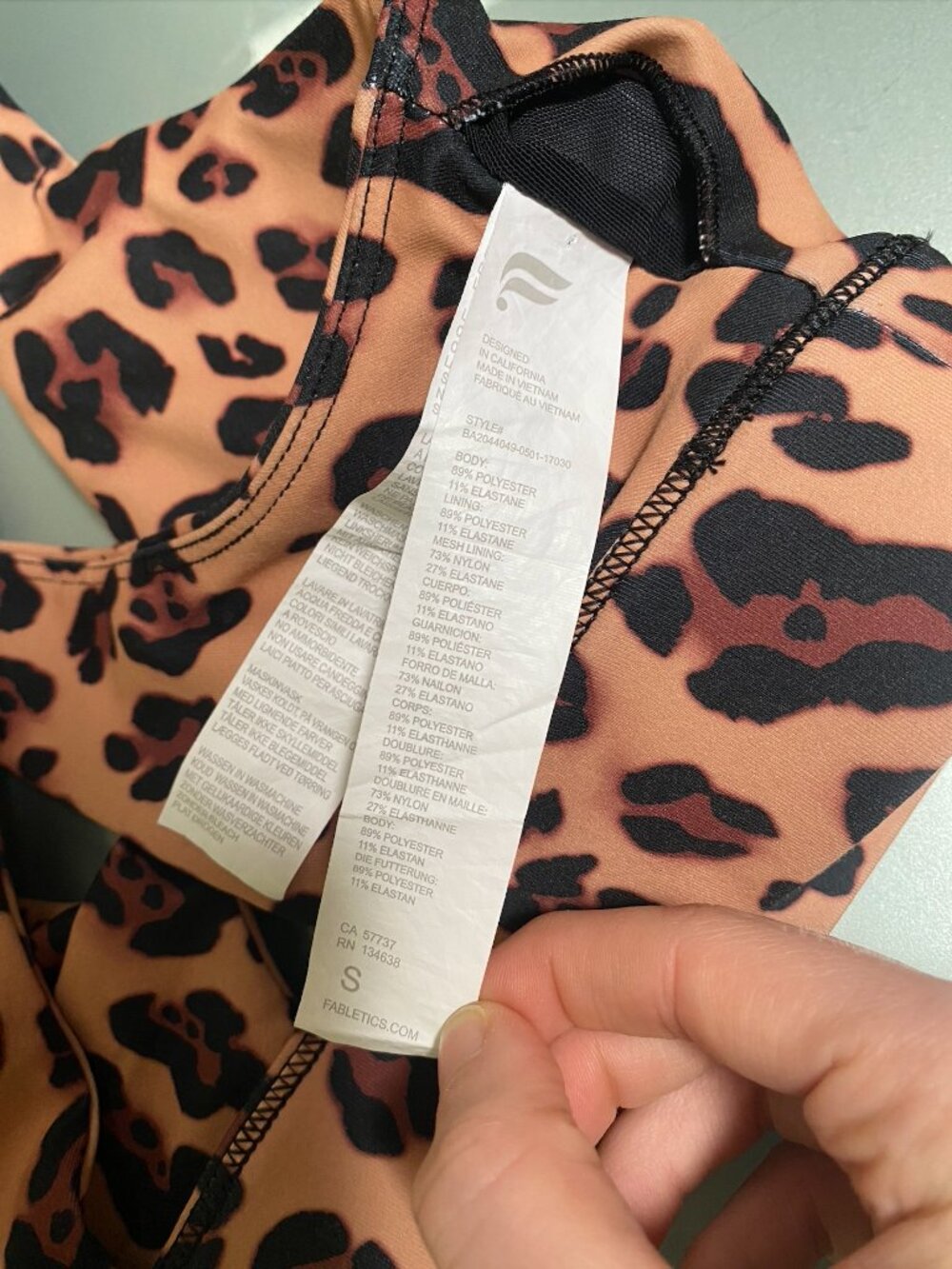Fabletics Oasis Twist Sports Bra Leopard Size Small - Picture 3 of 3